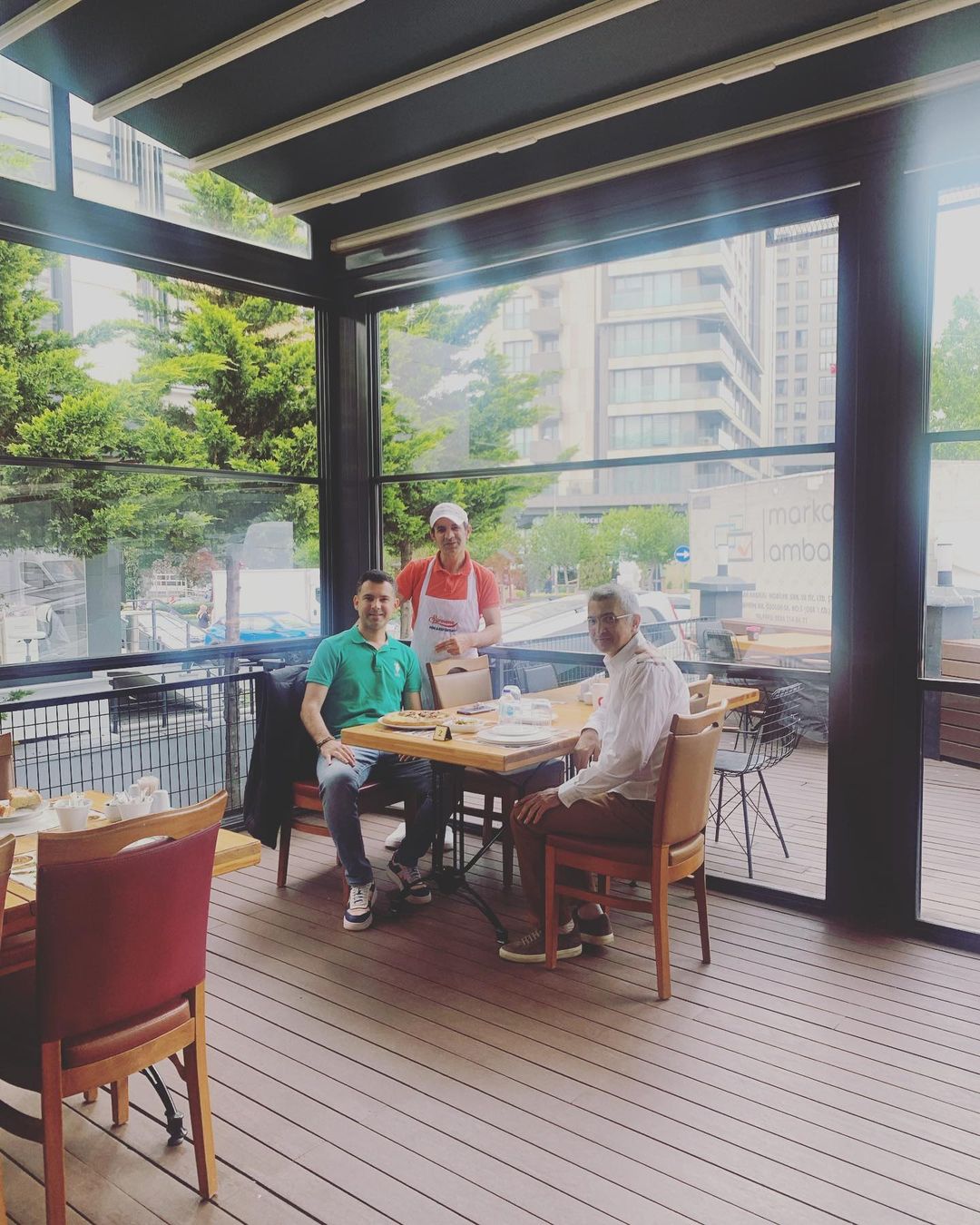 sürmene pide restaurant ünlüler (2)